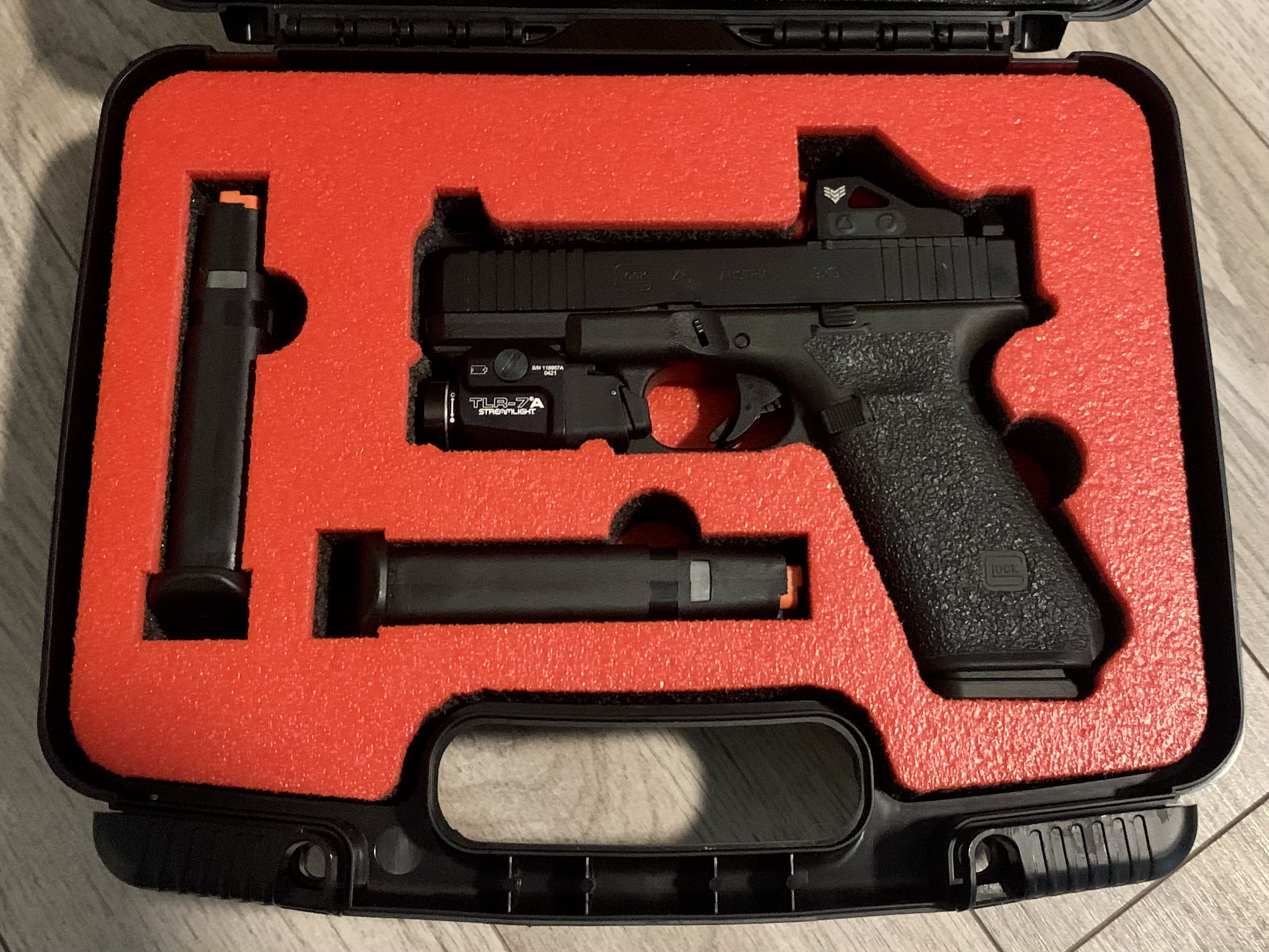 Glock 45 MOS w/ TLR-7A in T-129510